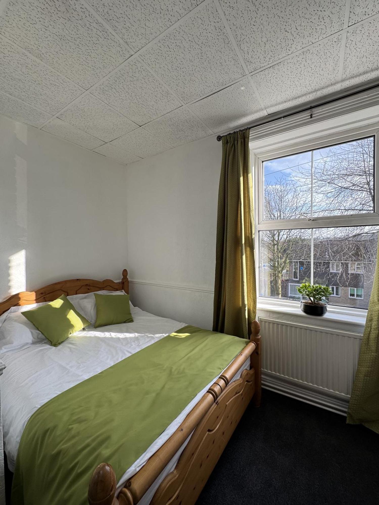 The Wickham Arms Hotel Cleckheaton Pokoj fotografie